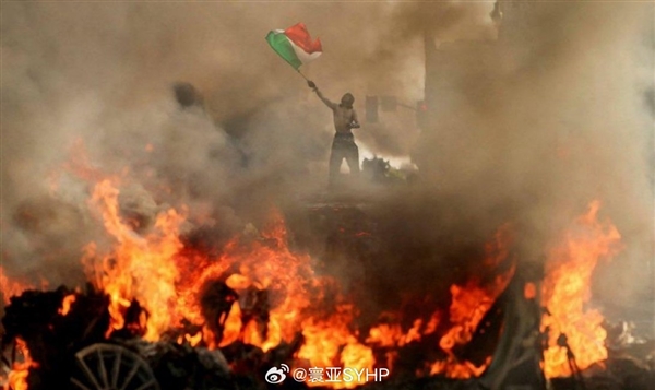 Waymo自动驾驶出租车在洛杉矶遭蓄意破坏:至少五辆被毁