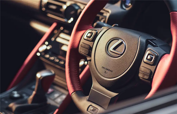 谁说雷克萨斯动力差！全新IS500特别版发布：搭载5.0L自吸V8发动机