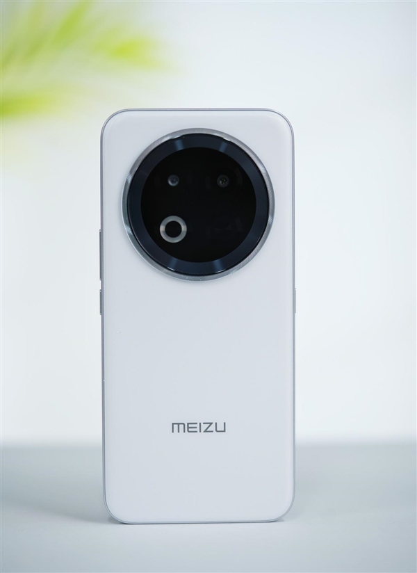 行业首款南德三防认证手机！魅族Note 16 Pro流云白图赏