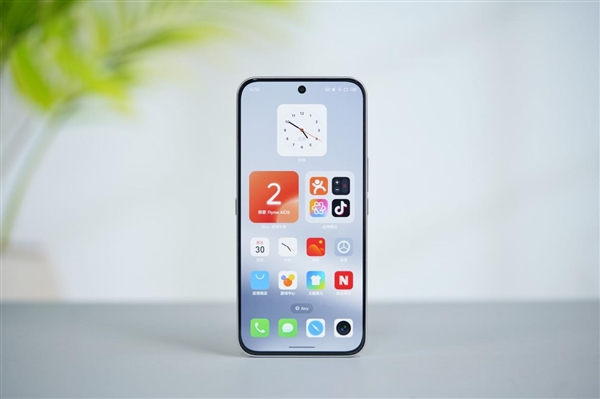 行业首款南德三防认证手机！魅族Note 16 Pro流云白图赏