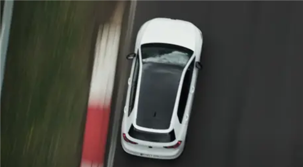 钢炮迷狂喜！大众高尔夫GTI 50周年版官宣：原厂天蝎排气+半热熔胎