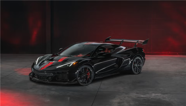史上最强！科尔维特ZR1X超跑发布：V8+电机 零百加速2秒内