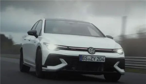 钢炮迷狂喜！大众高尔夫GTI 50周年版官宣：原厂天蝎排气+半热熔胎