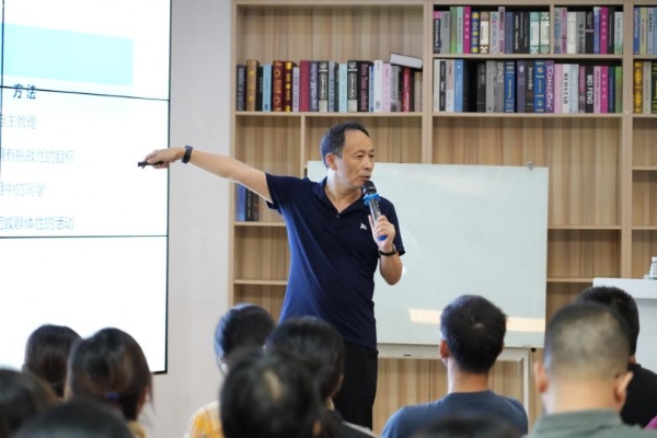 深圳大朋友中考复读学校：重塑梦想赢战中考，成就卓越未来