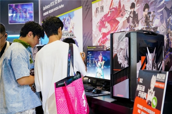 BW2025雕宅首日狂欢，技嘉AORUS梦想主场引爆电竞狂潮