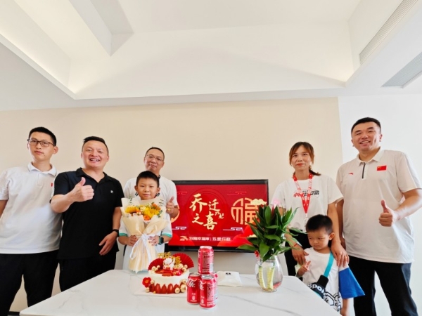 最佳雇主安踏集团迎超千名校招生入职 全方位关怀提升幸福感