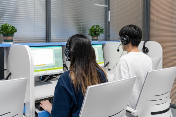 科技赋能高考复读：大朋友高考复读学校AI系统助力学生精准提分 