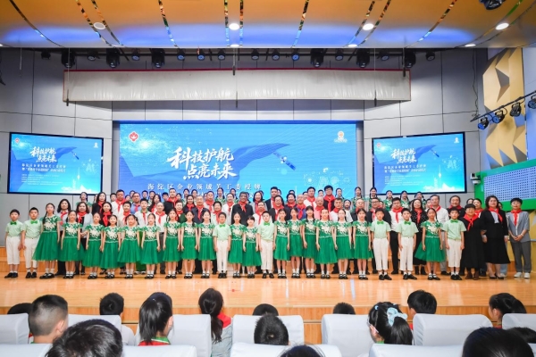 飞诺门阵与大兴经开区战略合作签约，并荣获2025低空经济十强奖