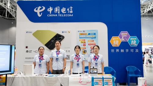 2025 驻马店新世界动漫游戏嘉年华圆满落幕 多家媒体点赞 “现象级文化盛宴”