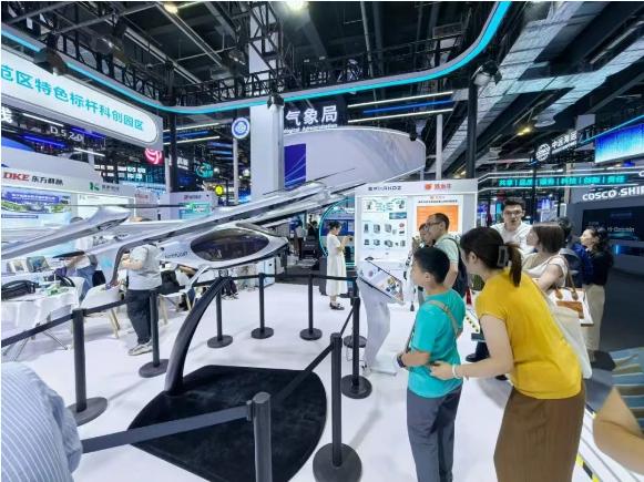 智创未来 | 长三角绿洲智谷闪耀2025WAIC，携手园区科技企业共筑AI新生态