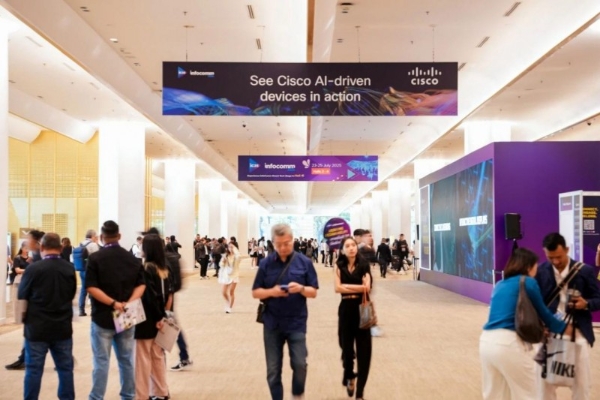 BOE(京东方)携多领域商显解决方案亮相InfoComm Asia 2025 “科技+绿色”引领万物互联新时代