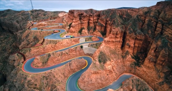 90℃的跨越，三代人的坚守：首个中国D1标准001号产品即将发布！ 