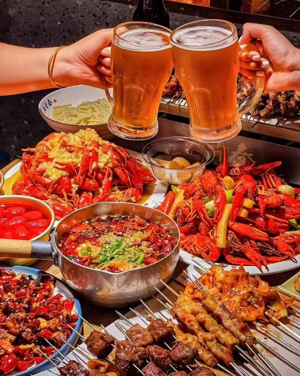 锅圈“三二一产联动”：从海南出发，驶向世界餐桌与乡村振兴——食品行业新时代：变革与机遇并存 