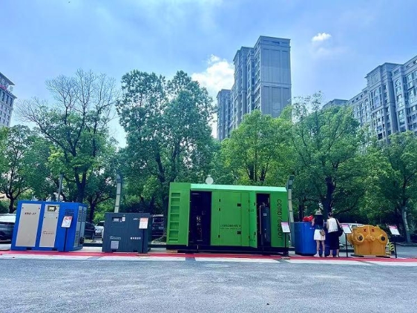 信然空压机在博顿温德姆酒店举办“全球首发”及“信然之夜”活动 