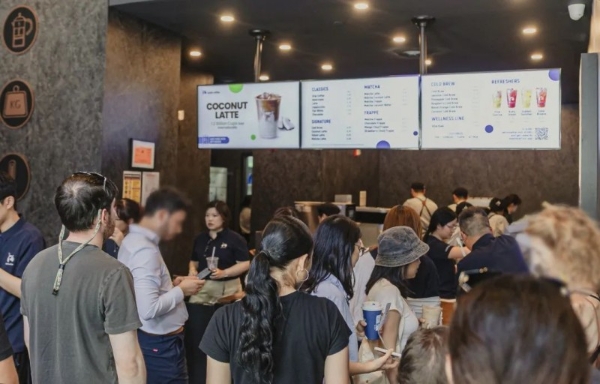 瑞幸咖啡二季度总净收入123.59亿元，超星巴克中国同期营收2倍 