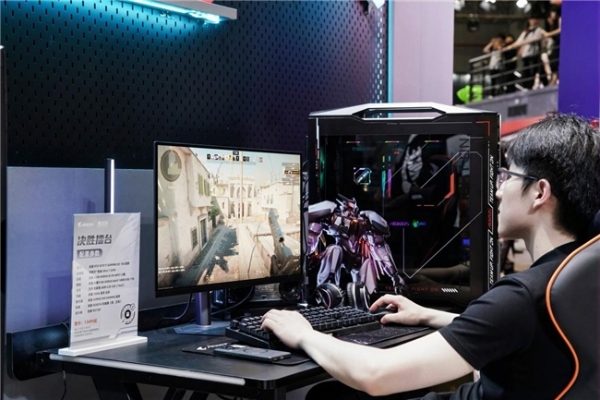 BW2025雕宅首日狂欢，技嘉AORUS梦想主场引爆电竞狂潮