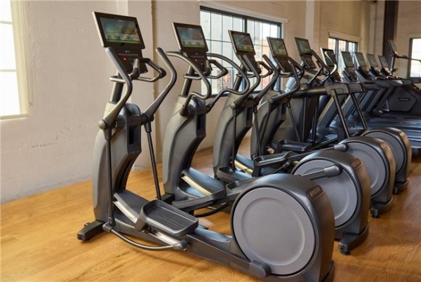 Precor必确椭圆机怎么样?精密工艺与智能科技的高效融合
