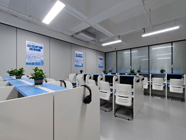 科技赋能高考复读：大朋友高考复读学校AI系统助力学生精准提分 