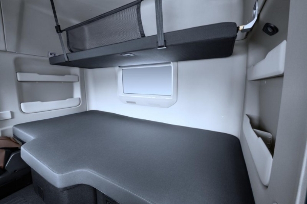 欧曼银河5 580马力自动挡燃气车全新上市:重塑普货运输效能新标杆