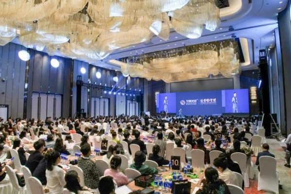 华盛美业：从业务深井到战略高原，美业领袖的破局之路 