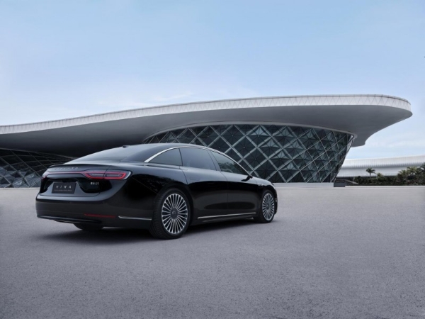 极狐+享界双品牌发力，北汽蓝谷迎来“国企新势力”的向上周期 