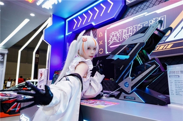 BW2025雕宅首日狂欢，技嘉AORUS梦想主场引爆电竞狂潮