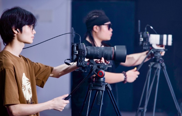 “佳直播”携手海川星辰，打造明星感团播新体验！  