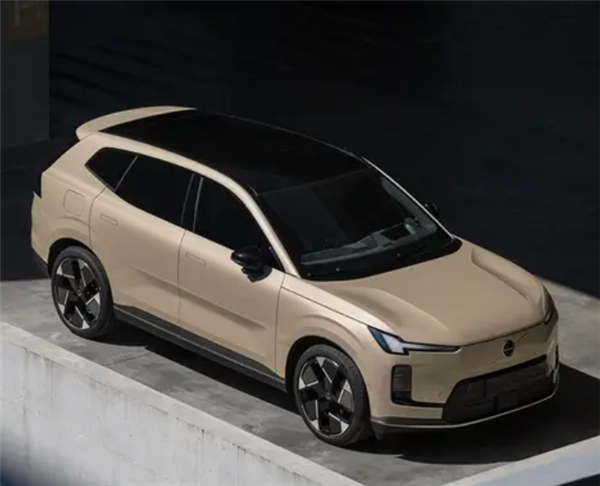 全新中型插混SUV!沃尔沃XC70官图首发:8月开启预售
