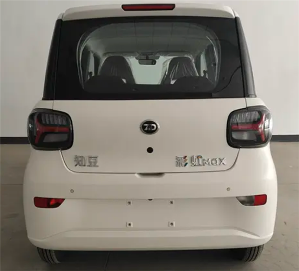 现款3.19万起！知豆彩虹Max曝光：最高续航303公里