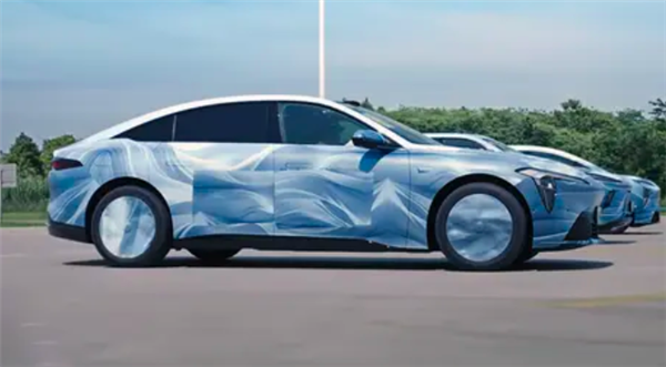 别克至境L7官方伪装实车曝光：配激光雷达+1.5T增程