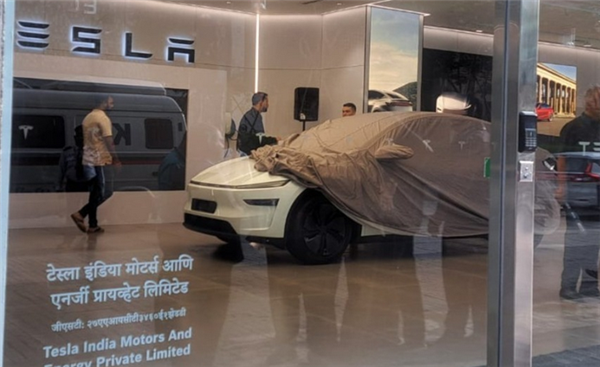 Model Y起售价50万元！特斯拉印度首家展厅开业