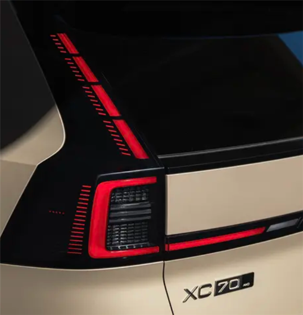 全新中型插混SUV!沃尔沃XC70官图首发:8月开启预售