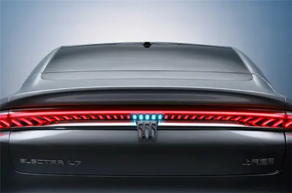 别克至境L7官方伪装实车曝光：配激光雷达+1.5T增程