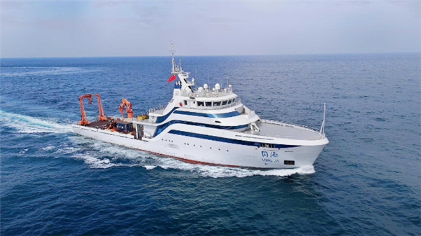 我国首艘！海洋级智能科考船“同济”号交付