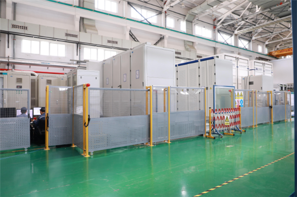 我国首台！大型国产变速抽蓄机组励磁系统成功下线