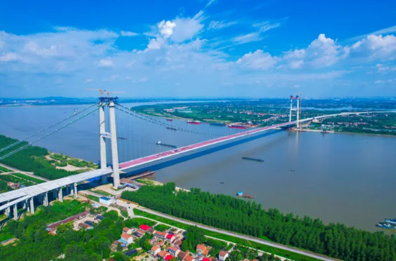 长江最宽悬索桥！双柳长江大桥主桥合龙：双向八车道