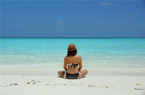 女子为减肥晒背导致肾衰竭 医生：晒背没有减肥作用