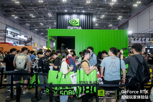 4599元起 RTX 5080/5070公版显卡首次现场发售:中国玩家排长龙抢购