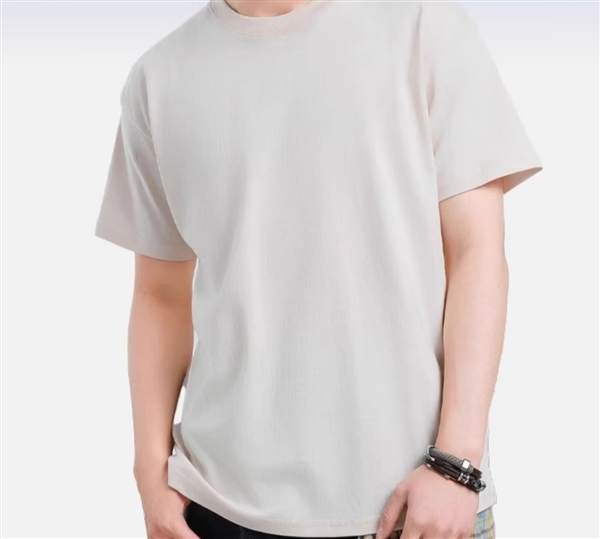 真维斯官方旗舰店:100%精梳棉纯色短袖T恤16元(92款可选)