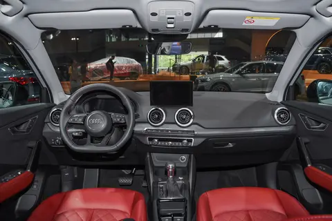17万就能买奥迪SUV？新款Q2L正式发布，配置升级，性价比爆棚！