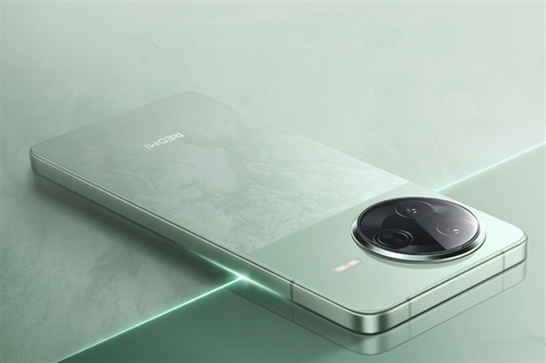 史上第一次！REDMI K90 Pro用上潜望长焦：10月发布