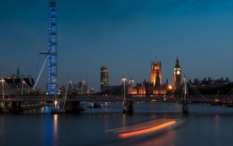 金融壹账通推出大模型一体机，加速金融行业AI落地与应用