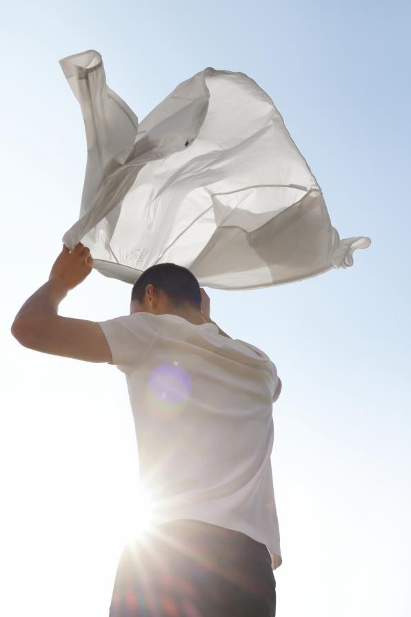 烈日路亚不“降温”？七匹狼三件套解锁清爽作战新姿势