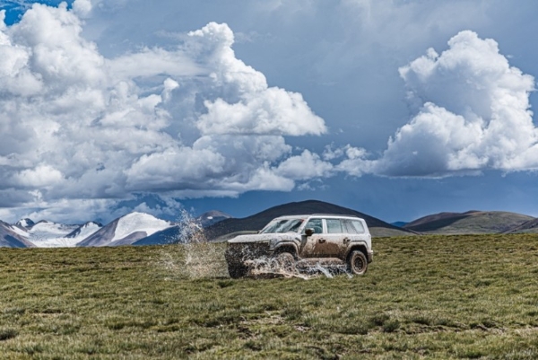 全维硬核实力征服5000米冰封禁区！猛士M817助力2025唐古拉山科考圆满收官！ 