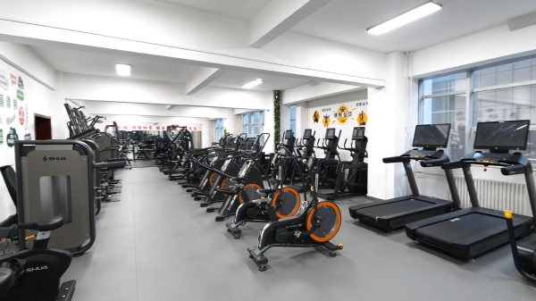 内蒙古高校的“健身密码”：舒华体育因地定制打造专业级智能健身房 
