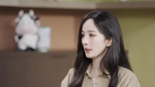 杨幂：做真实的选择，过严肃的生活 
