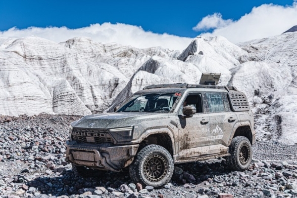 全维硬核实力征服5000米冰封禁区！猛士M817助力2025唐古拉山科考圆满收官！ 