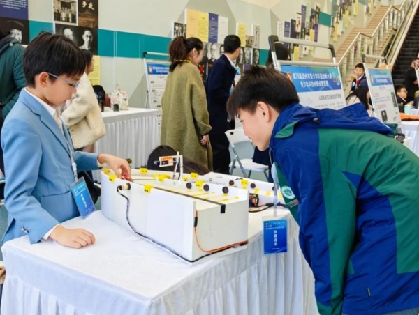 《从北大评价改革看教育本质回归：大咖素质训练营的先行实践》 