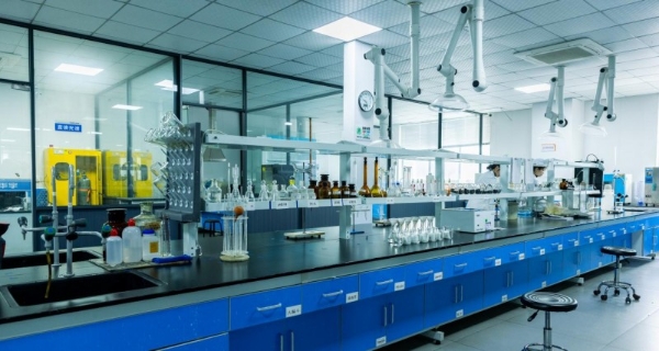 “不修只换”再升级！雅迪华宇电池行业首个推出13个月全换新服务