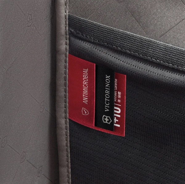 VICTORINOX 维氏 2025 逍遥派七夕限定版瑞士军刀浪漫上市——以瑞士匠心传递东方浪漫